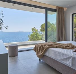 6 bedroom villa with infinity pool and sea views, Korcula Island, sleeps 12